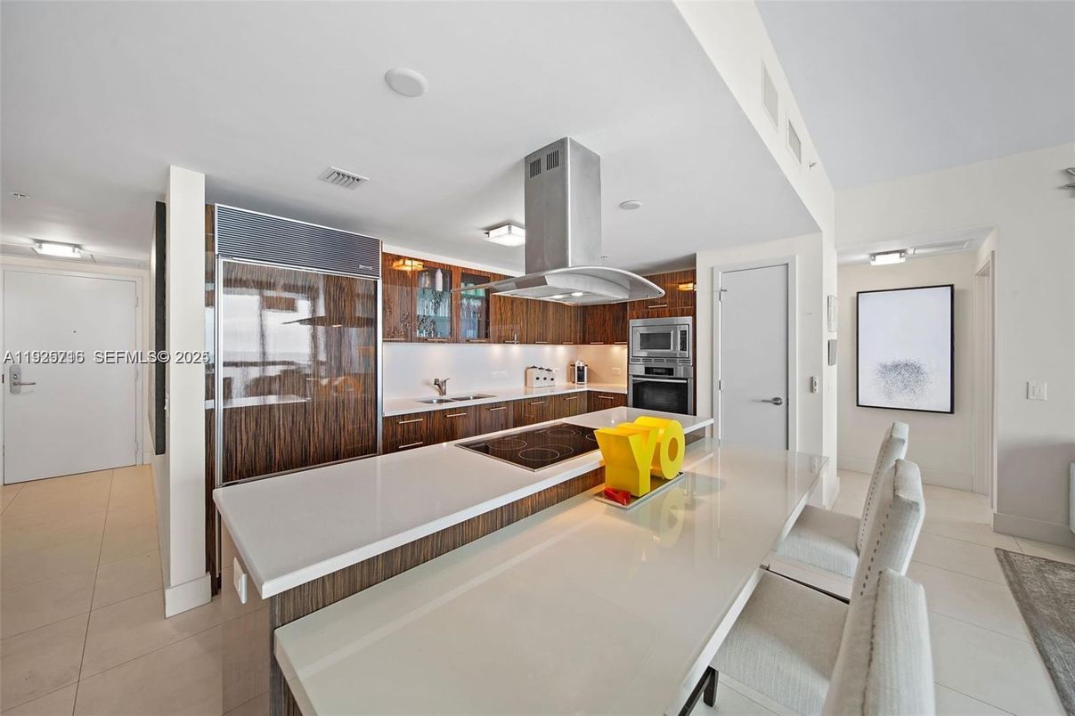 Dining room, Interior, Kitchen, Stainless Steel Appliances