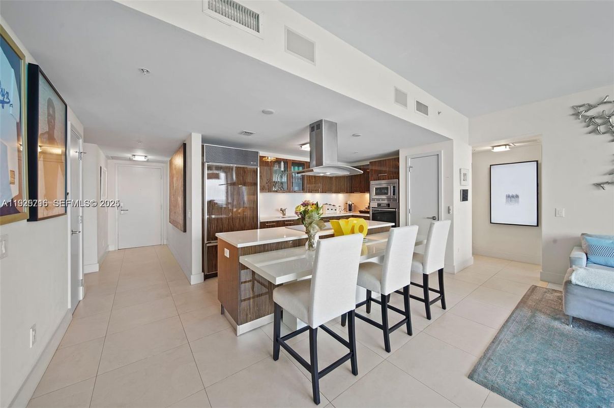 Dining room, Interior, Kitchen, Stainless Steel Appliances