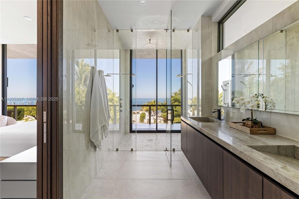 Bathroom, Glass Shower, Interior, Water