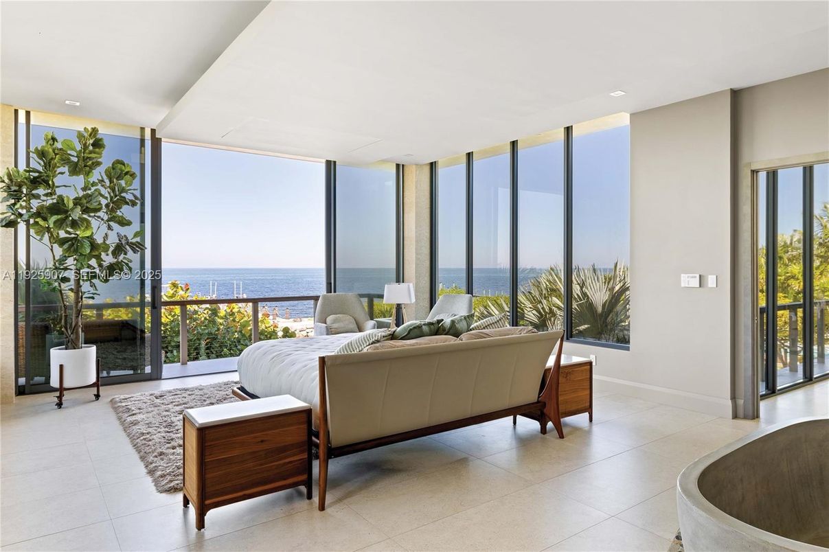 Bedroom, Interior, Recessed Lighting, Water