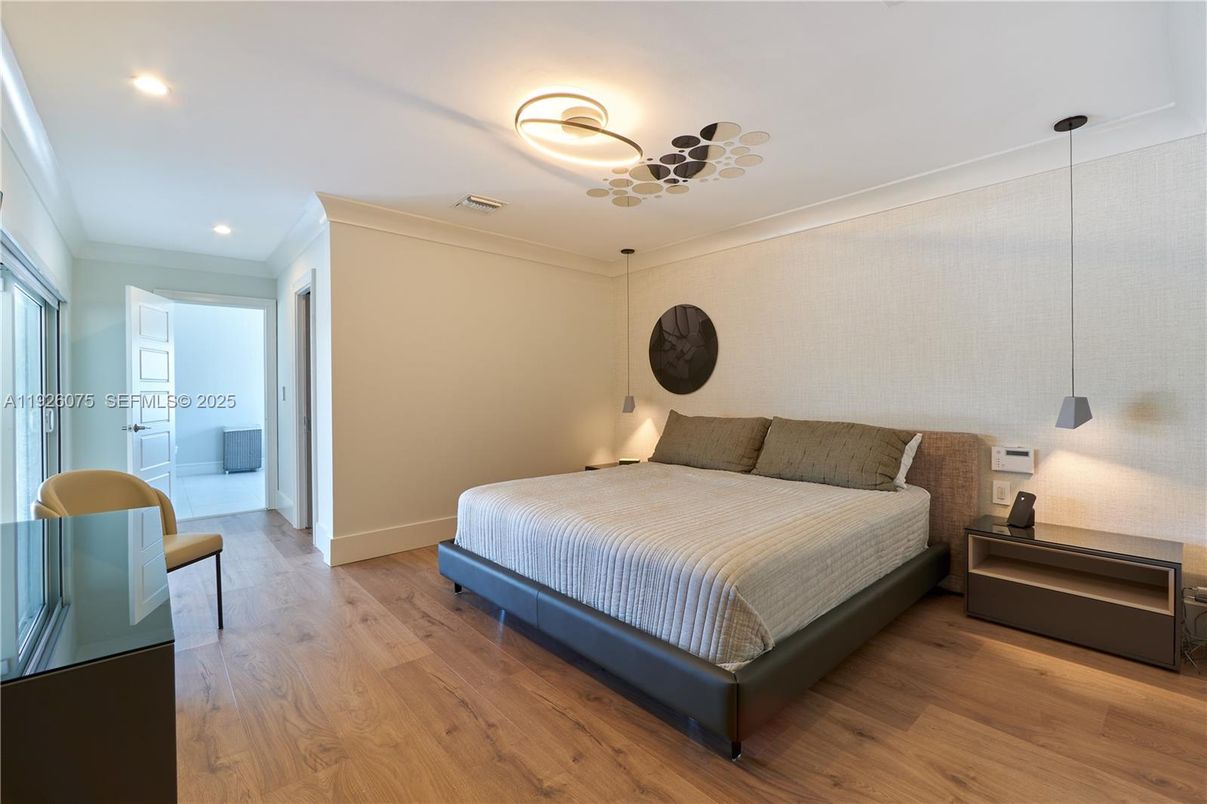 Bedroom, Interior, Pendant Lights, Recessed Lighting, Wood Texture Flooring