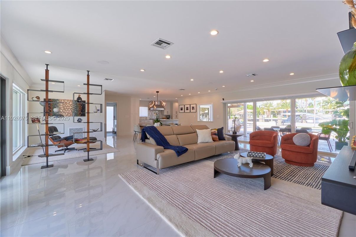 Interior, Living room, Marble, Pendant Lights, Recessed Lighting