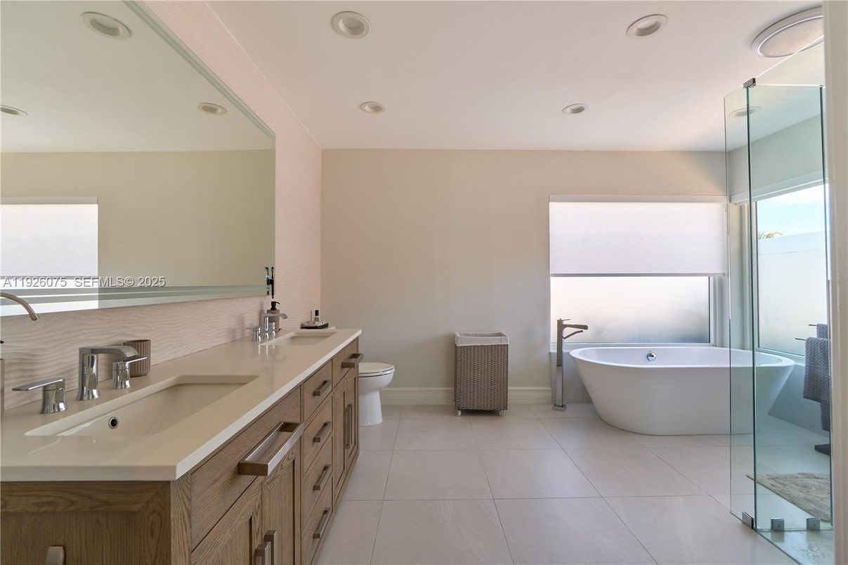 Bathroom, Dual Sink Vanities, Free Standing Baths, Glass Shower, Interior, Recessed Lighting