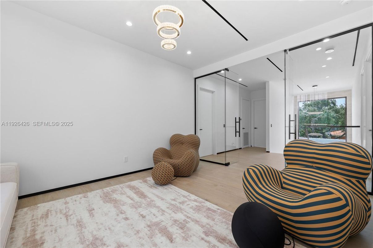 Interior, Pendant Lights, Recessed Lighting, Wood Texture Flooring