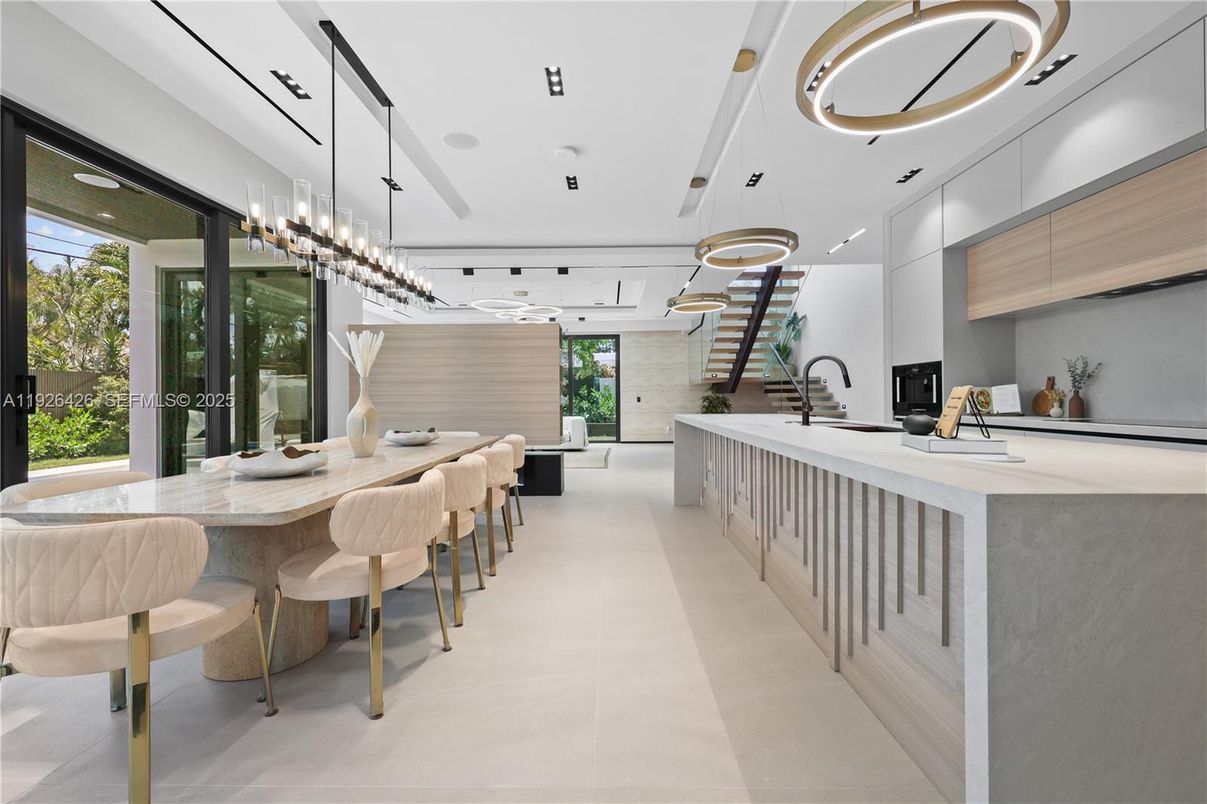 Dining room, Interior, Kitchen, Pendant Lights, Recessed Lighting