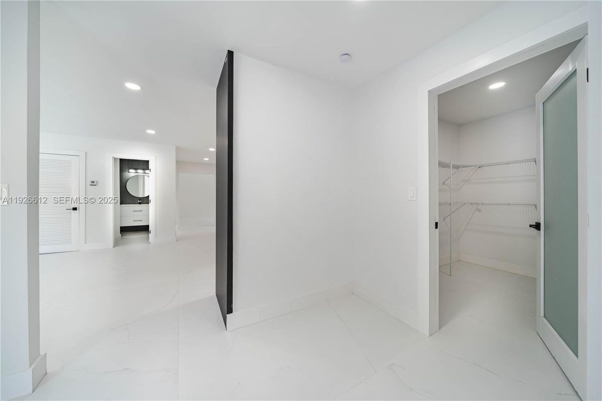 Interior, Marble, Recessed Lighting, Walk-in Closets