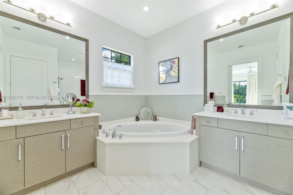 Bathroom, Dual Sink Vanities, Interior, Marble, Recessed Lighting