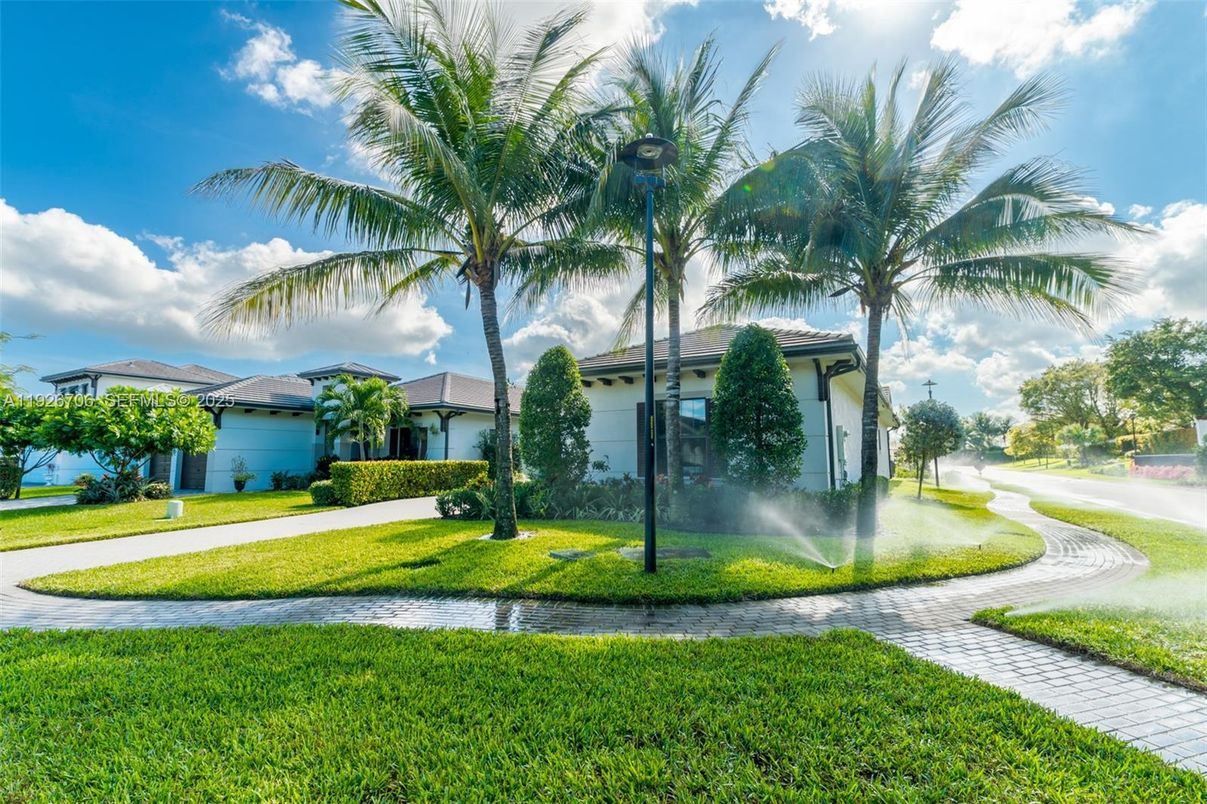 Backyard, Exterior, Facade, Mediterranean