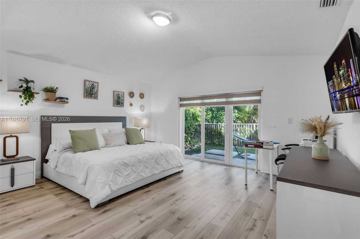 Bedroom, Home Office, Interior, Wood Texture Flooring