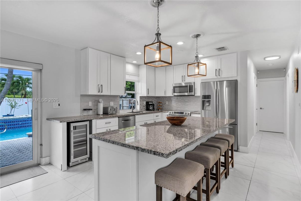 Interior, Kitchen, Pendant Lights, Recessed Lighting, Stainless Steel Appliances