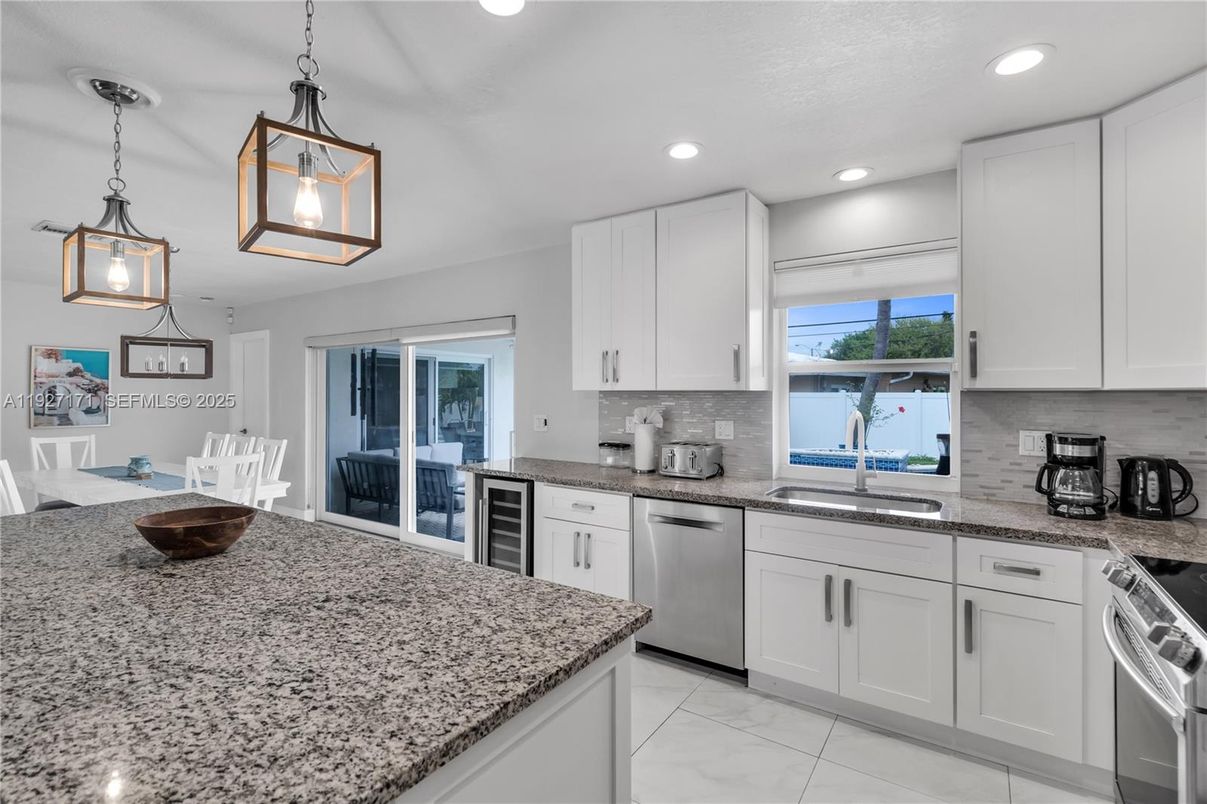 Interior, Kitchen, Pendant Lights, Recessed Lighting, Stainless Steel Appliances