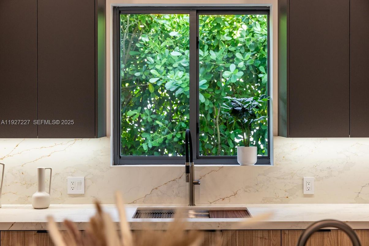 Interior, Marble Walls