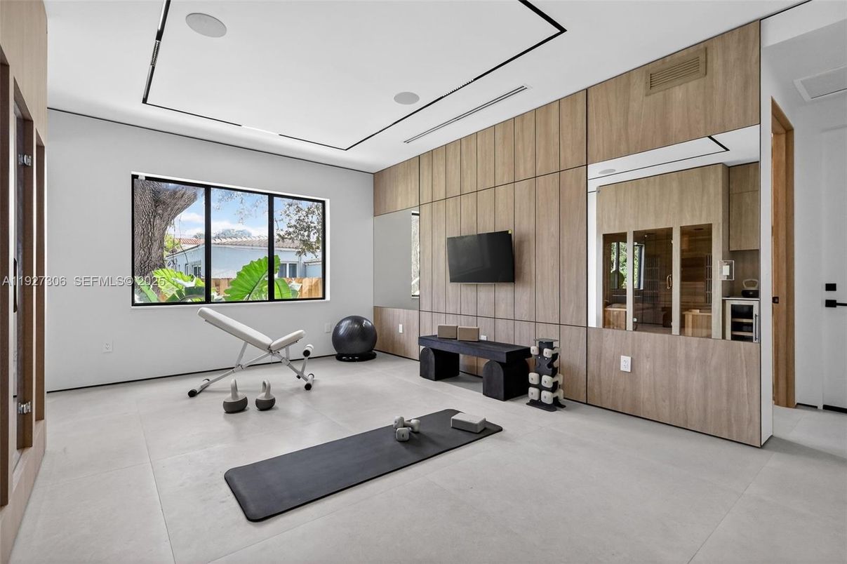 Fitness Equipment, Interior, Wooden Walls