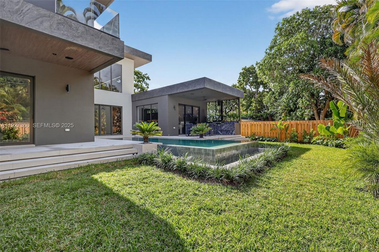 Backyard, Exterior, Pool