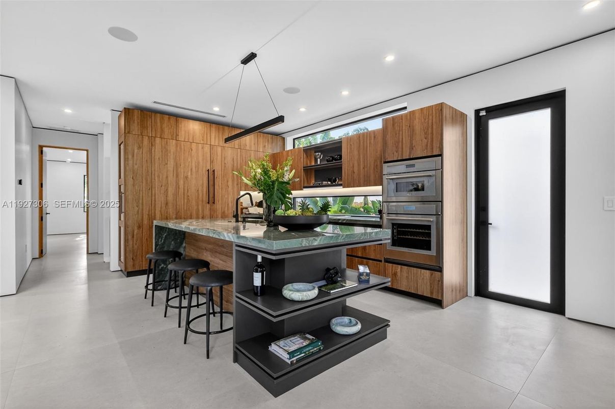 Interior, Kitchen, Pendant Lights, Recessed Lighting, Stainless Steel Appliances
