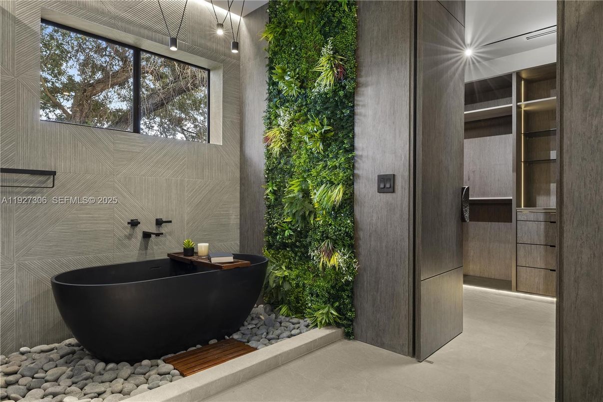 Bathroom, Interior, Pendant Lights