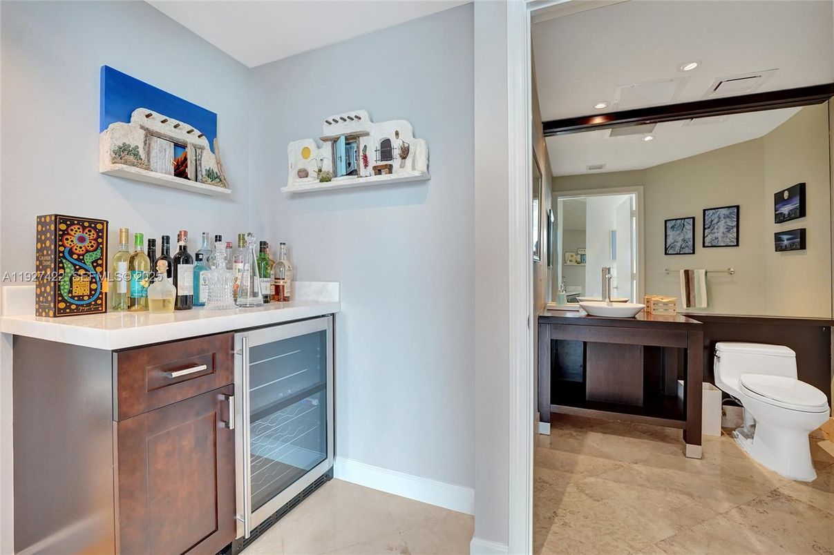 Bathroom, Interior, Recessed Lighting