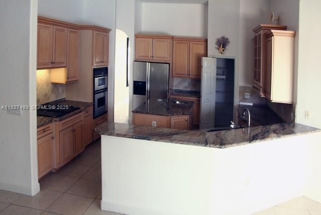 Interior, Kitchen, Pendant Lights, Recessed Lighting