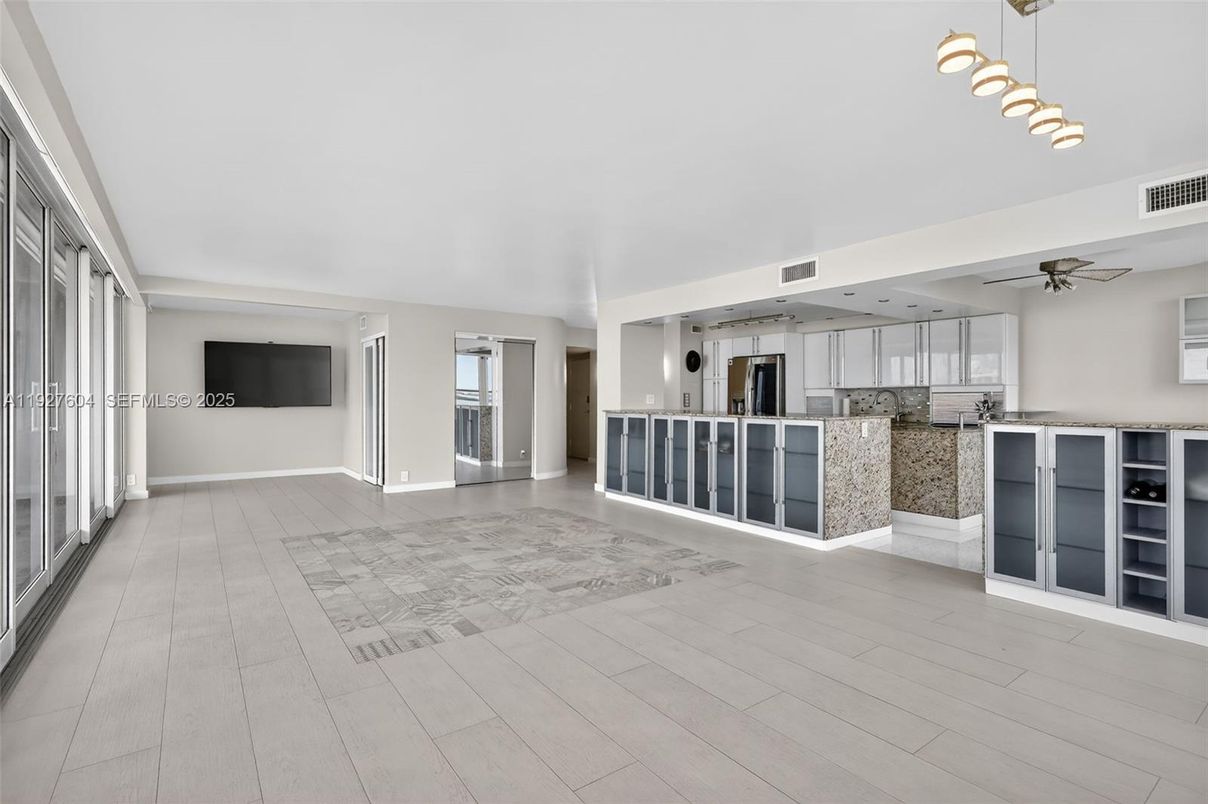 Interior, Kitchen, Pendant Lights, Wood Texture Flooring