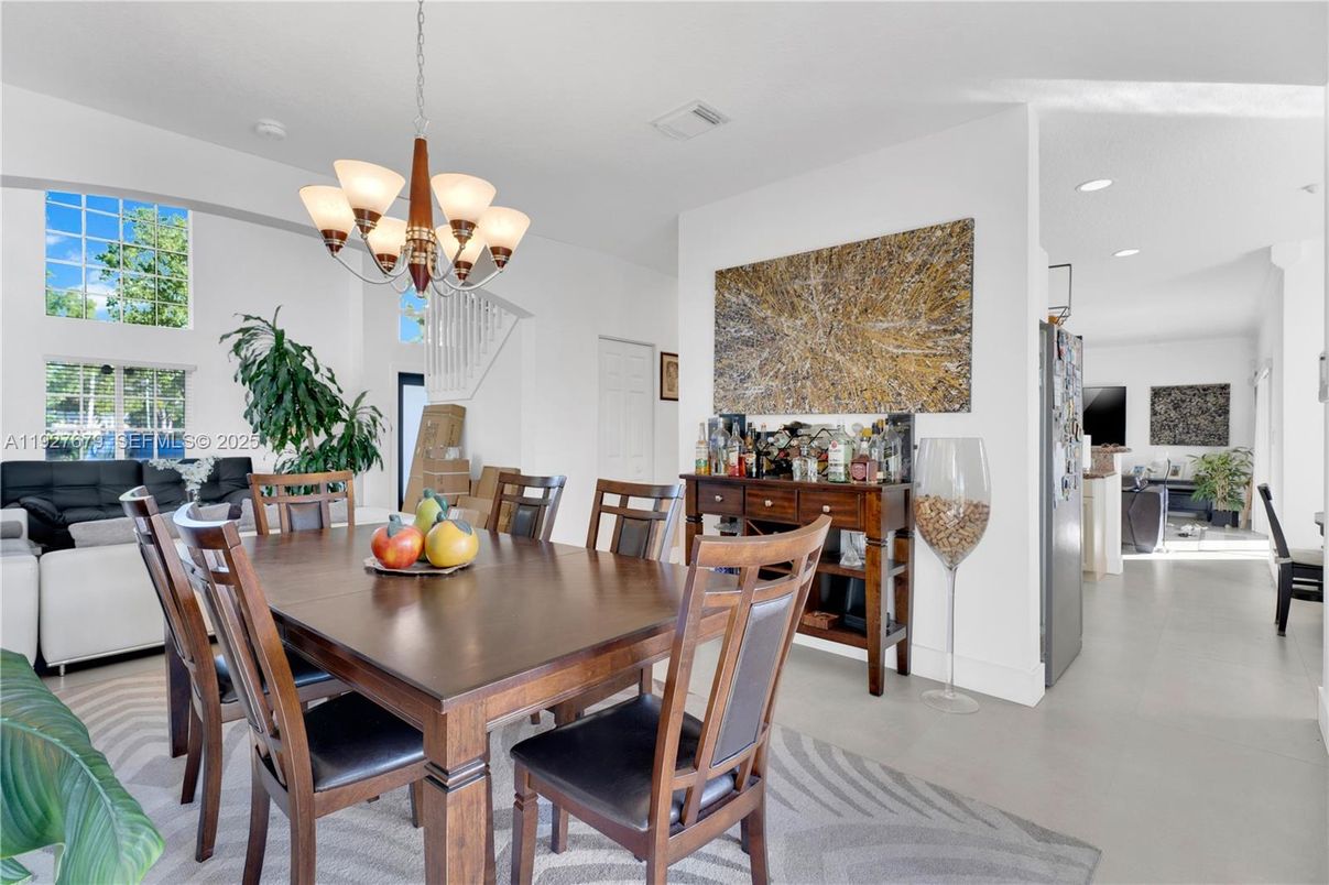 Chandelier, Dining room, Interior, Living room, Recessed Lighting