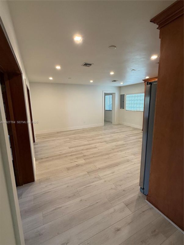 Empty room, Interior, Recessed Lighting, Wood Texture Flooring