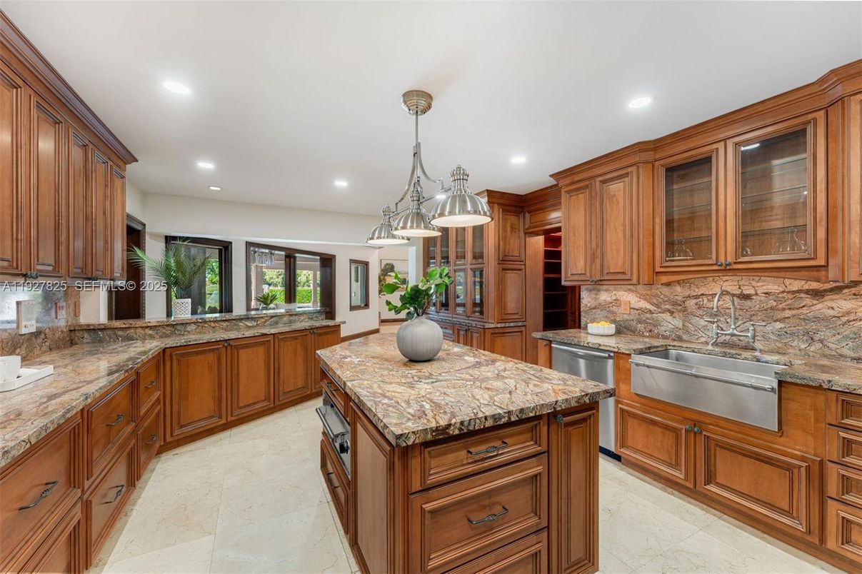 Interior, Kitchen, Pendant Lights, Recessed Lighting, Stainless Steel Appliances