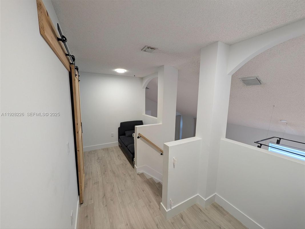 Interior, Recessed Lighting, Wood Texture Flooring