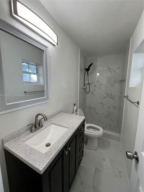 Bathroom, Interior, Marble, Marble Walls