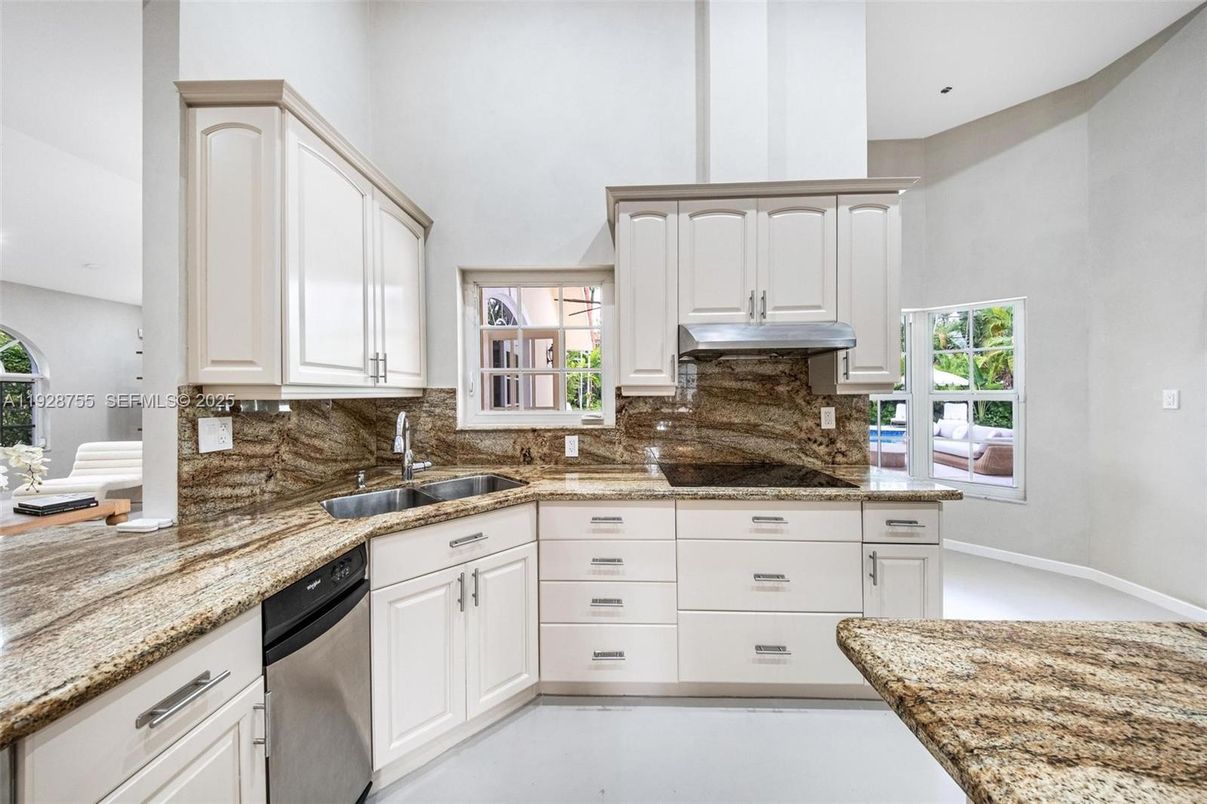 Interior, Kitchen, Recessed Lighting