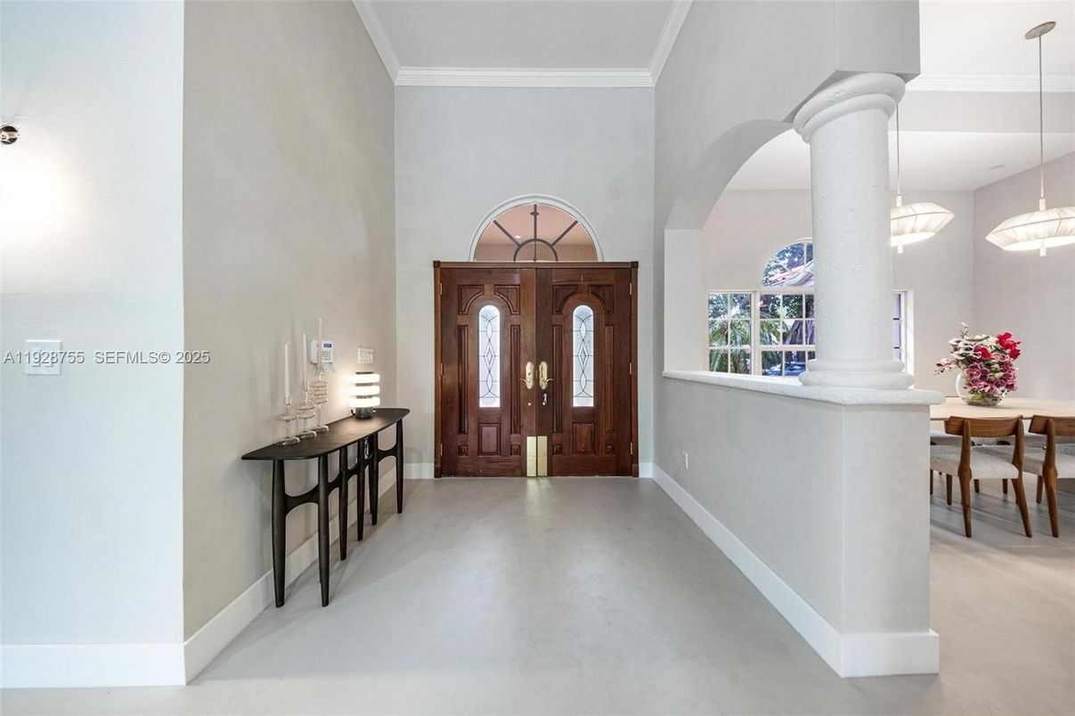 Dining room, Interior, Pendant Lights
