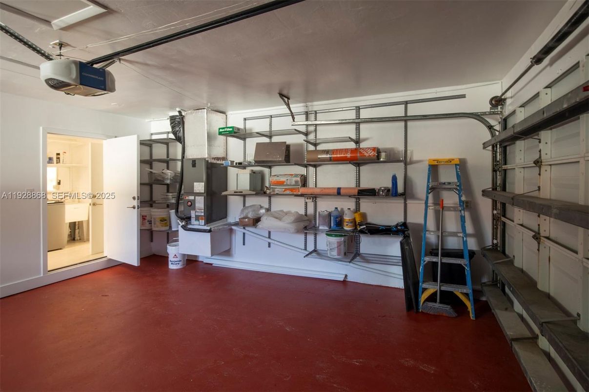 Garage, Interior