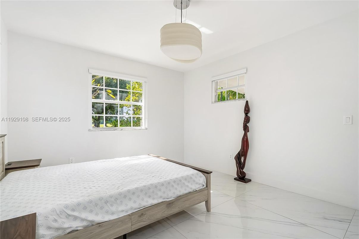 Bedroom, Interior, Marble, Pendant Lights