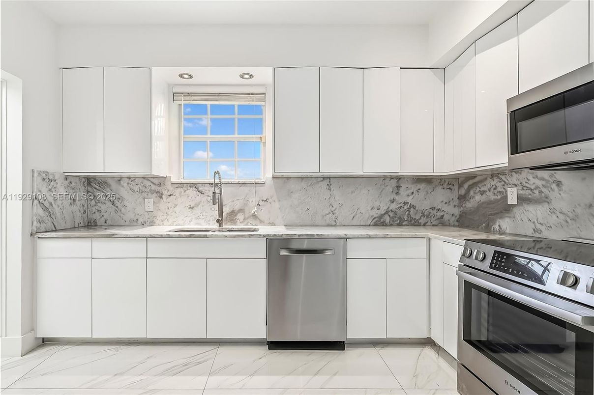 Interior, Kitchen, Marble, Marble Walls, Stainless Steel Appliances