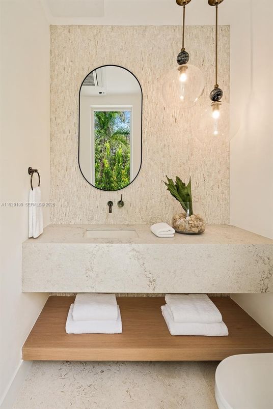 Bathroom, Interior, Pendant Lights