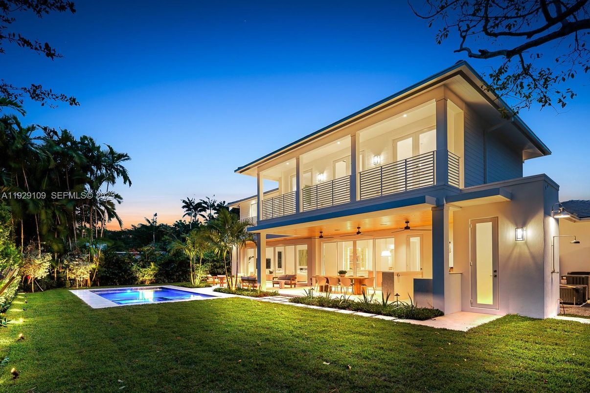 Backyard, Exterior, Pool