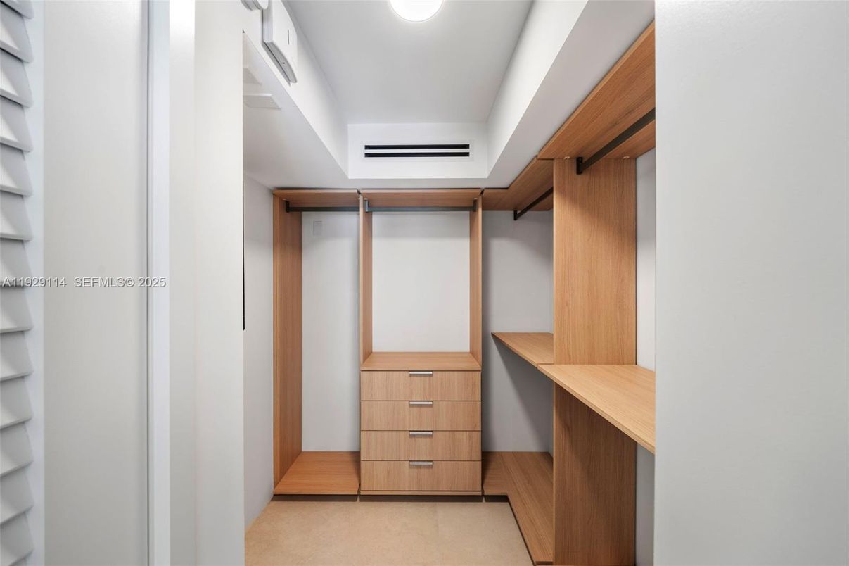 Interior, Recessed Lighting, Walk-in Closets