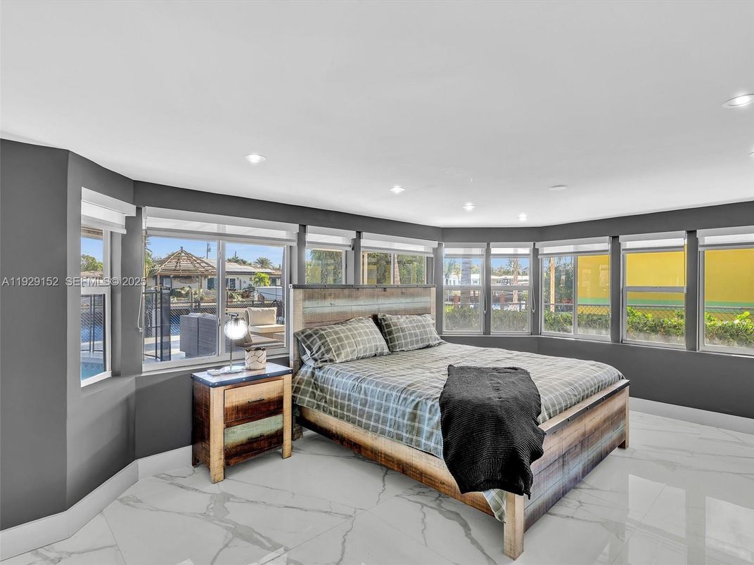 Bedroom, Interior, Marble, Recessed Lighting, Water