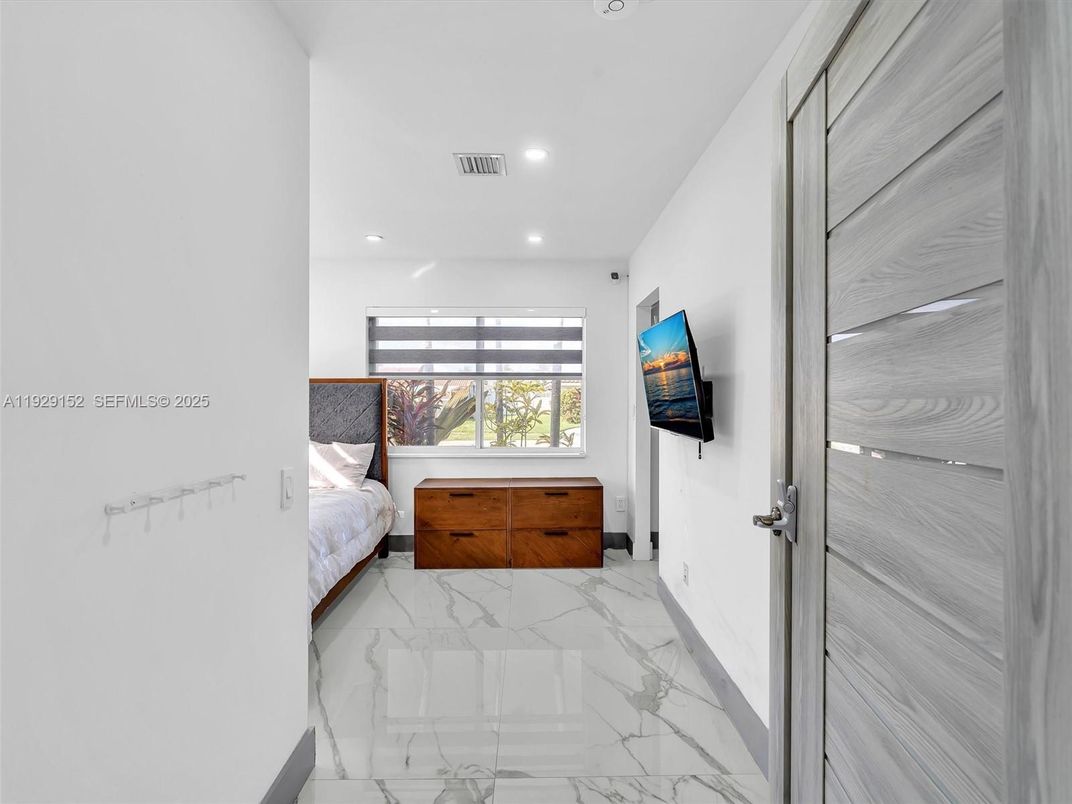 Bedroom, Interior, Marble, Recessed Lighting