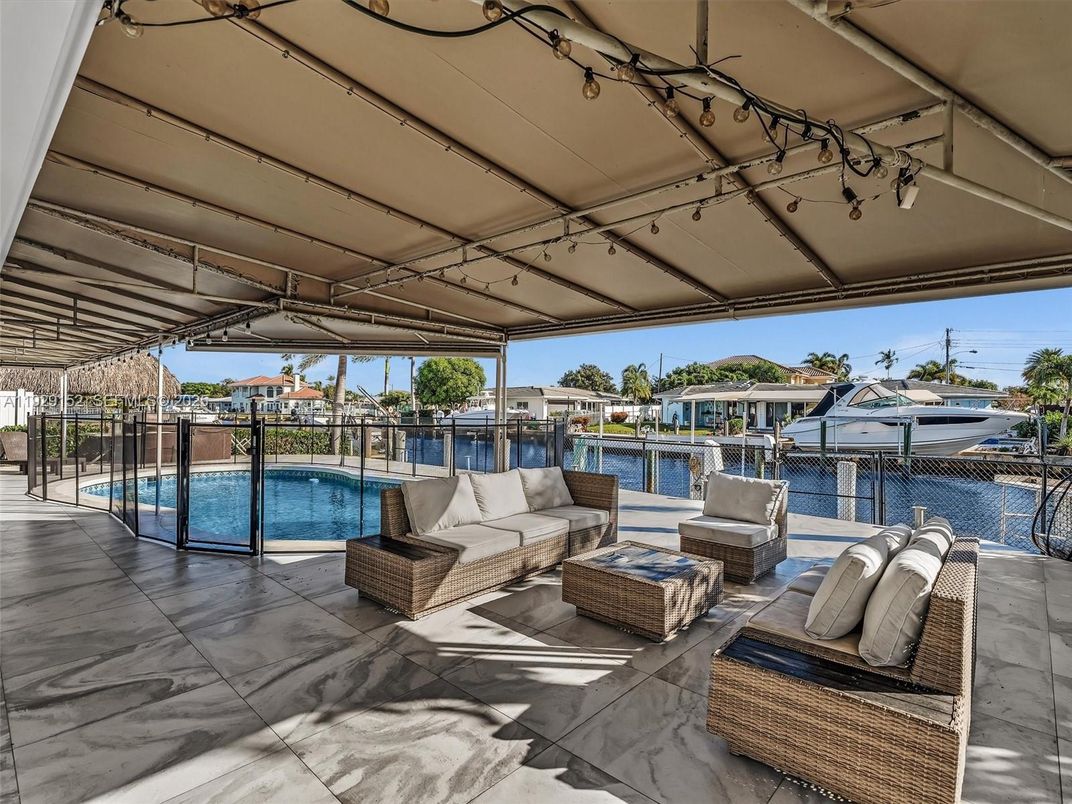 Exterior, Pool, Water