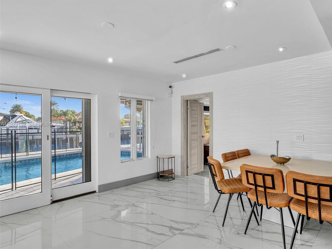 Dining room, Interior, Marble, Recessed Lighting, Water