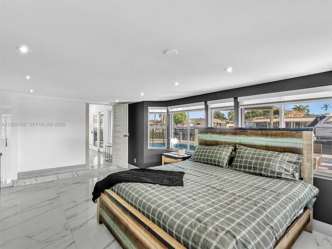 Bedroom, Interior, Marble, Recessed Lighting, Water