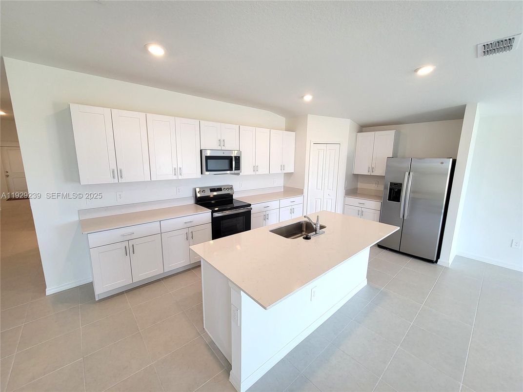 Interior, Kitchen, Recessed Lighting