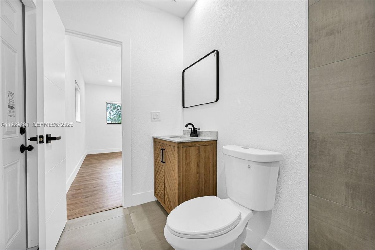 Bathroom, Interior, Recessed Lighting, Wood Texture Flooring