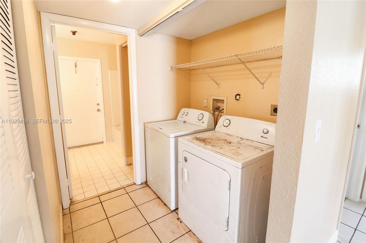 Interior, Utility Closets, Washer