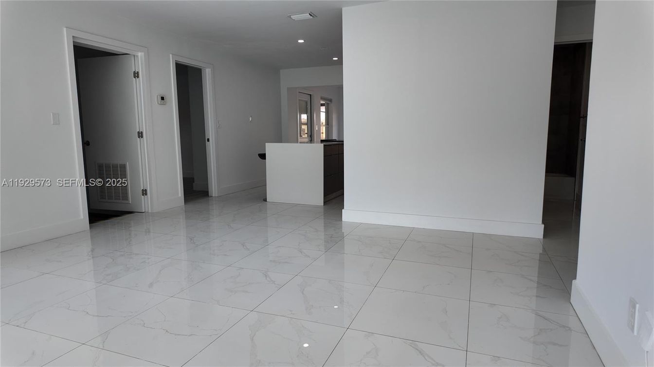 Interior, Marble, Recessed Lighting