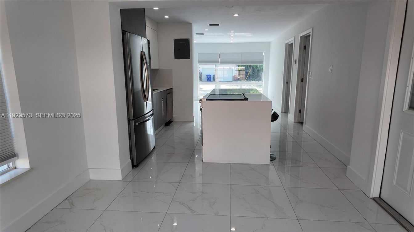 Interior, Kitchen, Marble, Recessed Lighting