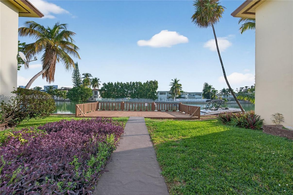 Backyard, Exterior, Water