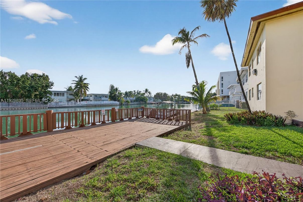 Backyard, Exterior, Water