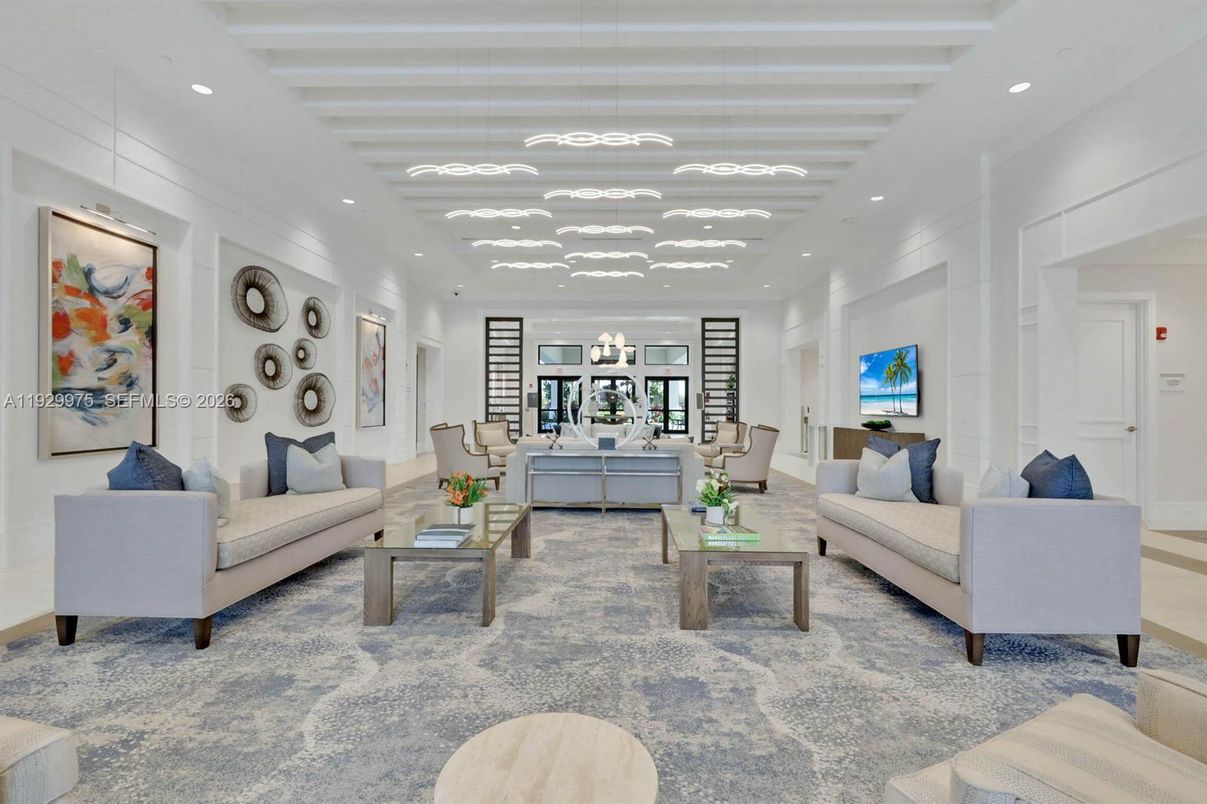 Interior, Living room, Pendant Lights, Recessed Lighting