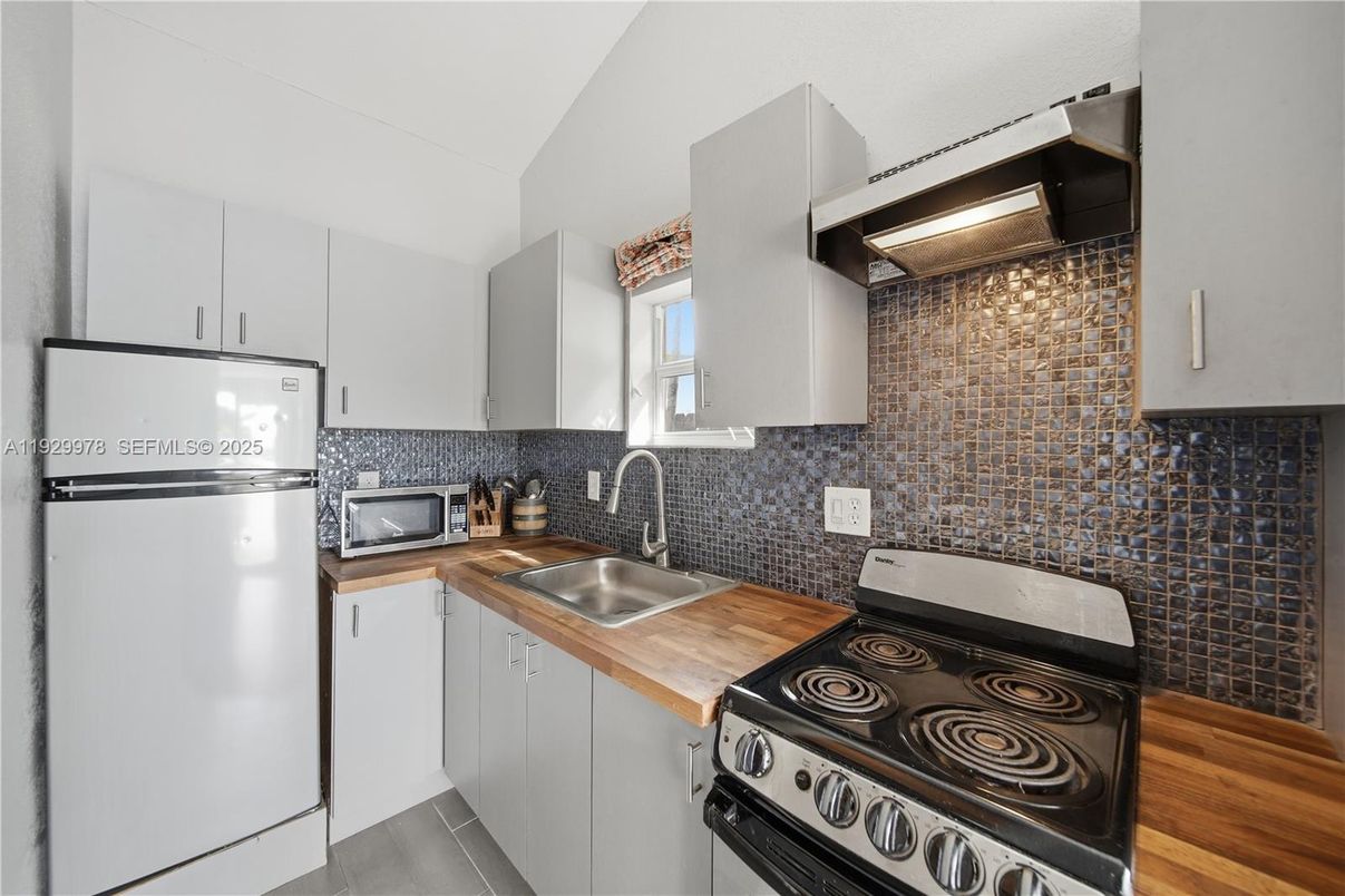 Interior, Kitchen, Stainless Steel Appliances